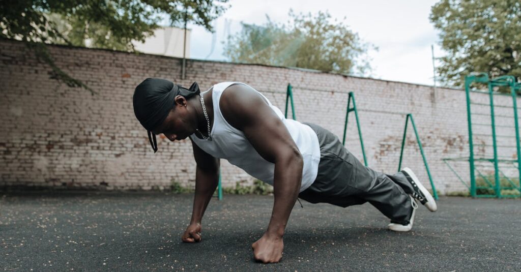 トランポリンで体幹とインナーマッスルを鍛えている様子