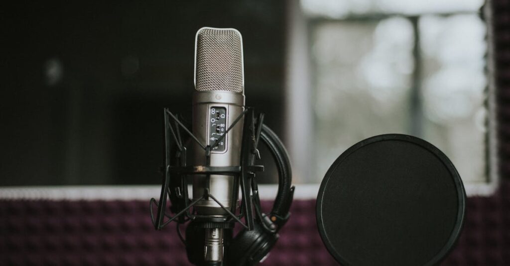 防音マットをゴム・EVA・カーペットの三層構造で重ね敷きして防音効果を高める設置例の図