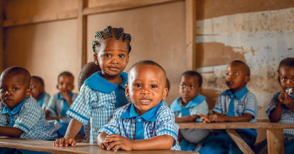 地域密着型のトランポリンスクールでアットホームに練習する様子の写真