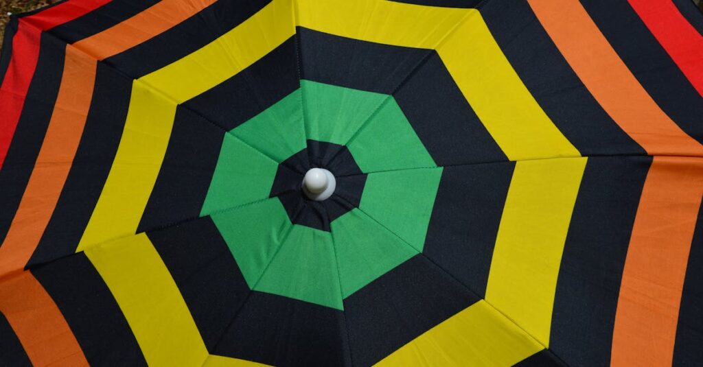 トランポリン雨対策カバーの種類と素材ごとの特徴比較