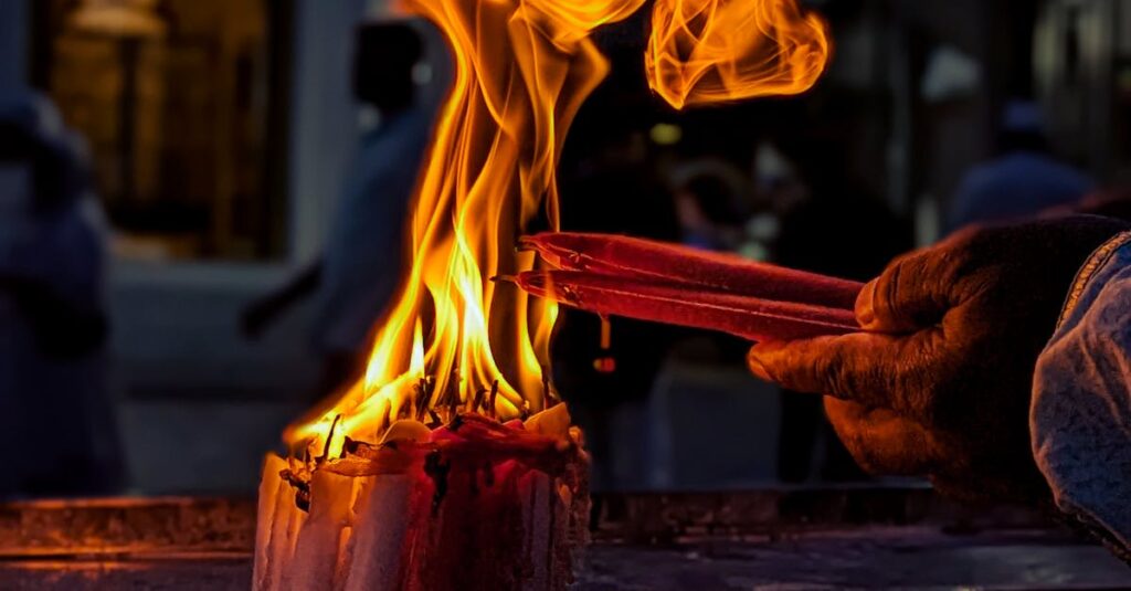 静音トランポリンの購入前に確認したい疑問に答えるイラスト。音の大きさ、設置スペース、安全対策、防音マットの必要性などをわかりやすく説明。