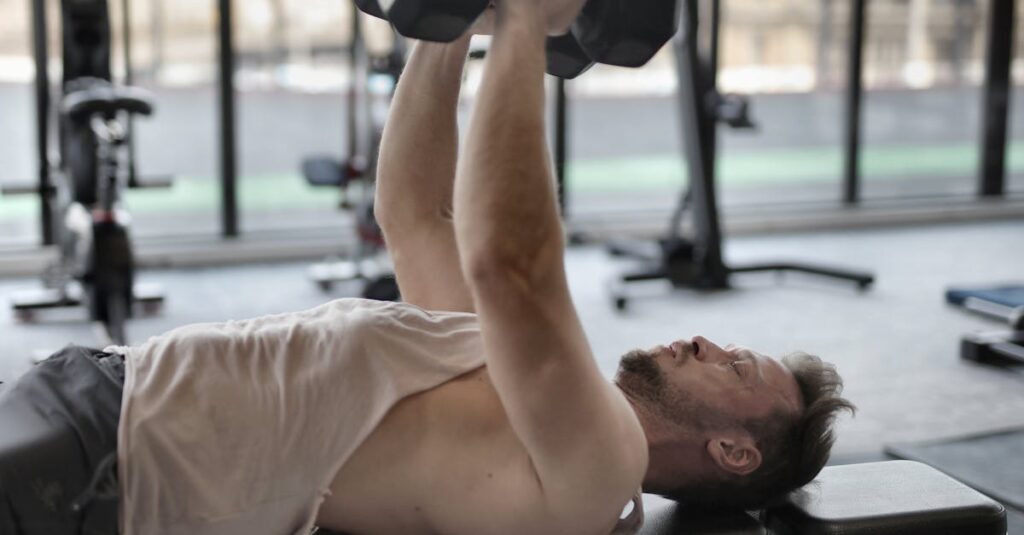 不定期にトランポリンダイエットをして効果が出ない人の様子。継続しないことが失敗の原因。