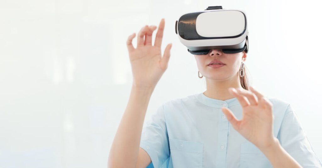 静音トランポリンを実際に使用した家庭の口コミや使用感、比較レビュー、防音対策の成功例を紹介するイメージ図。