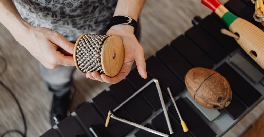 室内に設置された静音対策済みのトランポリンと多層防音マット構成