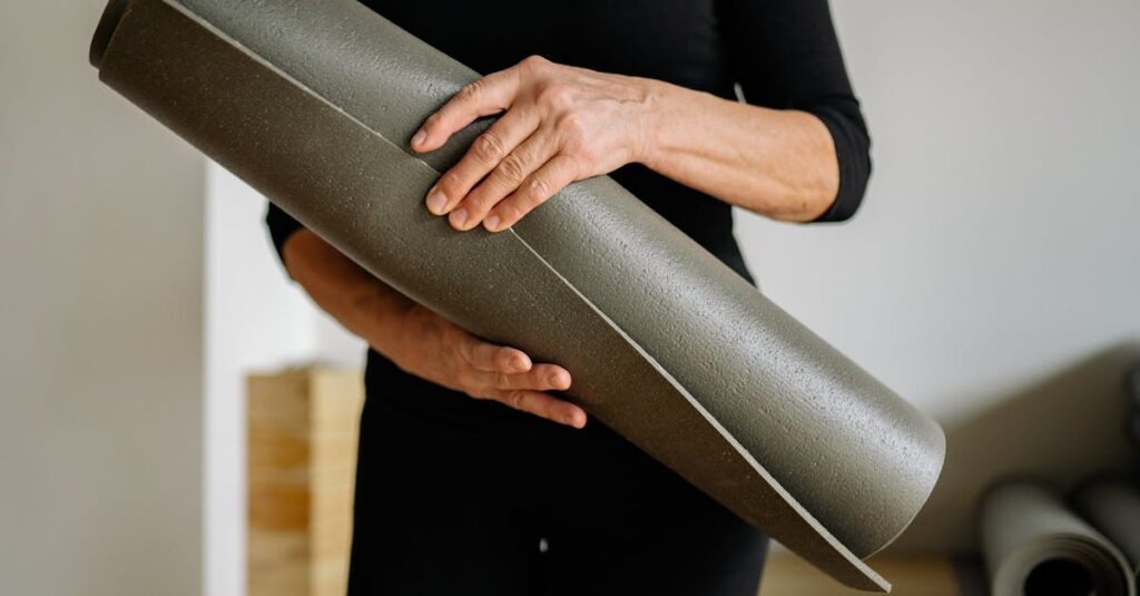 防音マットの厚みごとの防振効果を比較する図表。10mm以上で高い静音効果を発揮する様子を示す