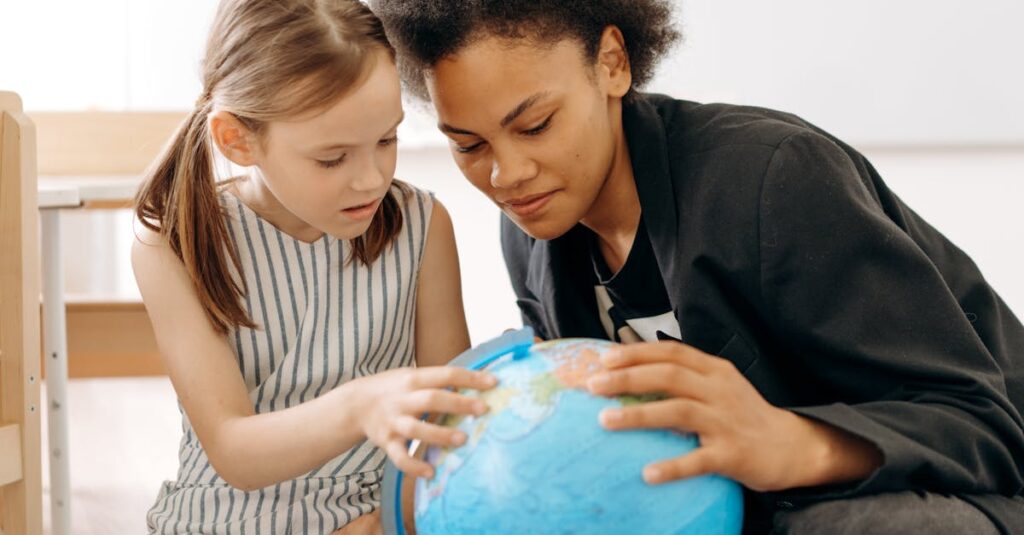 トランポリン教室でインストラクターが大人に丁寧に指導している様子