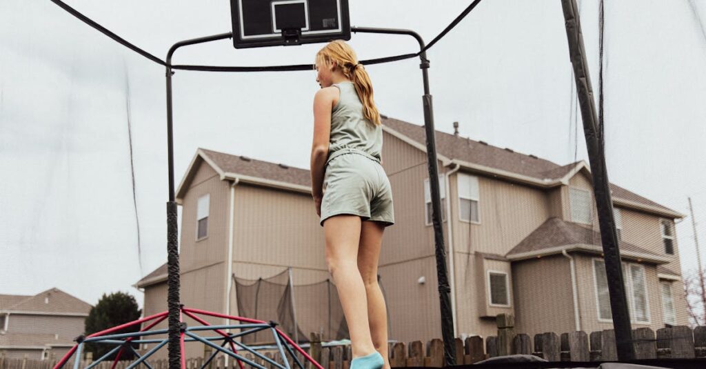 トランポリン運動の適切な頻度や時間を設定して行う様子