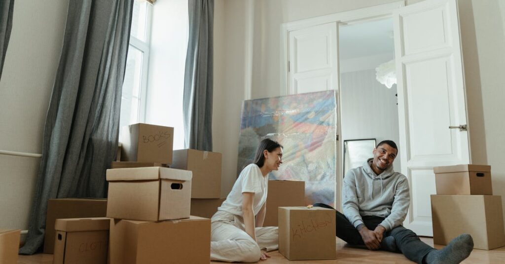 使用後の室内トランポリンを折りたたんで安全に保管しているイメージ