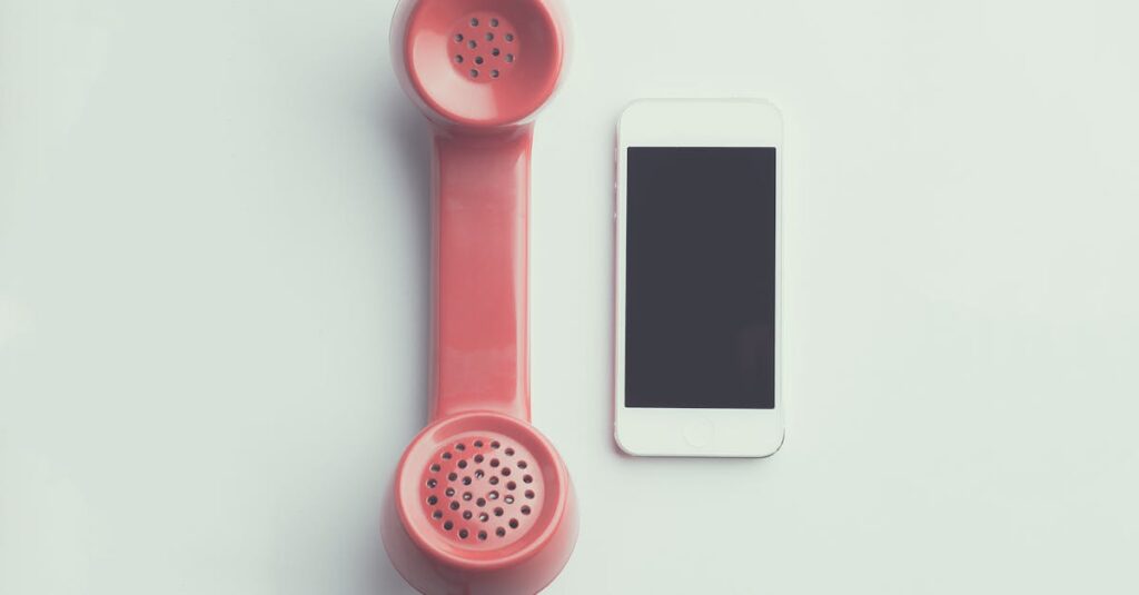 フィットネス・遊び・競技用トランポリンを比較したイラスト