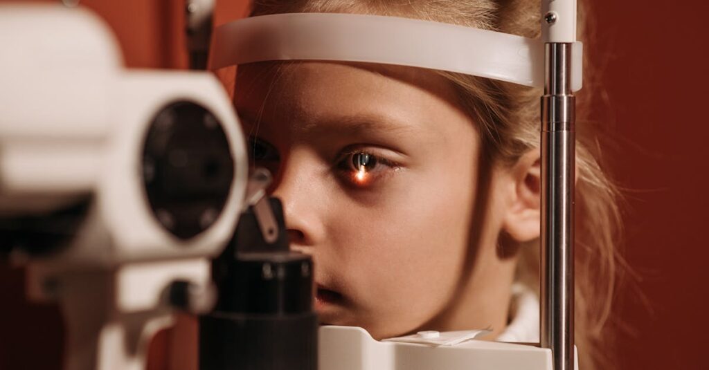 トランポリンネットの定期点検で寿命を延ばすイメージ