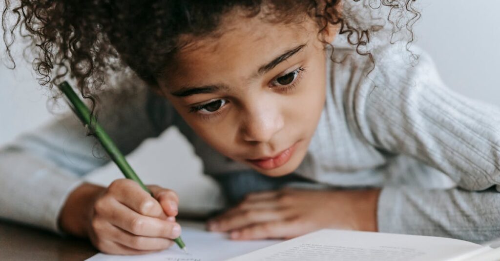 トランポリンの先生が子どもの成長を具体的に伝える様子