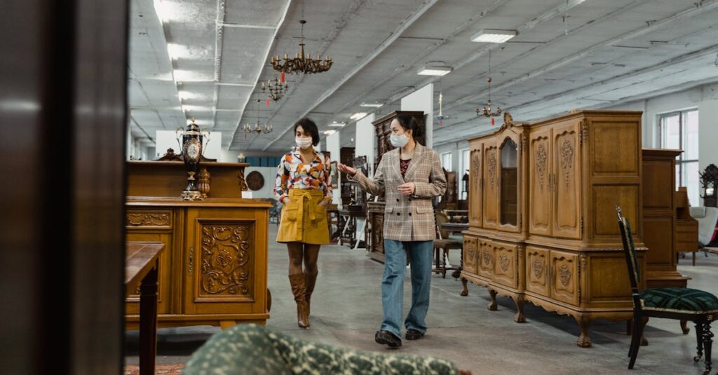 トランポリンを設置する際に必要な周囲スペースを示す図