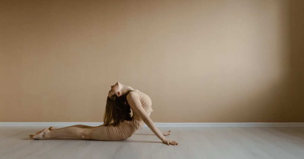 トランポリン運動で正しいフォームを意識して全身を鍛える