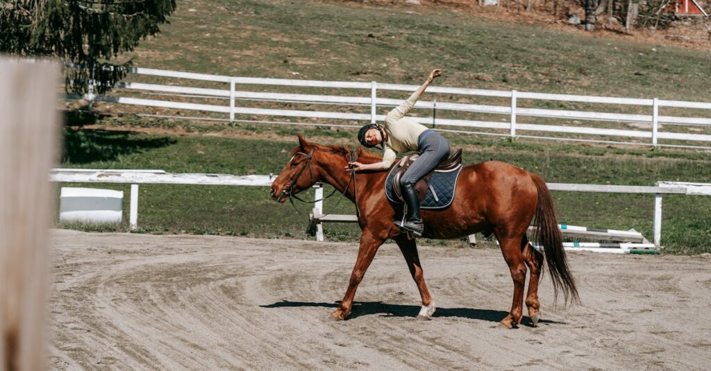 トランポリンで楽しみながらストレス解消している人物