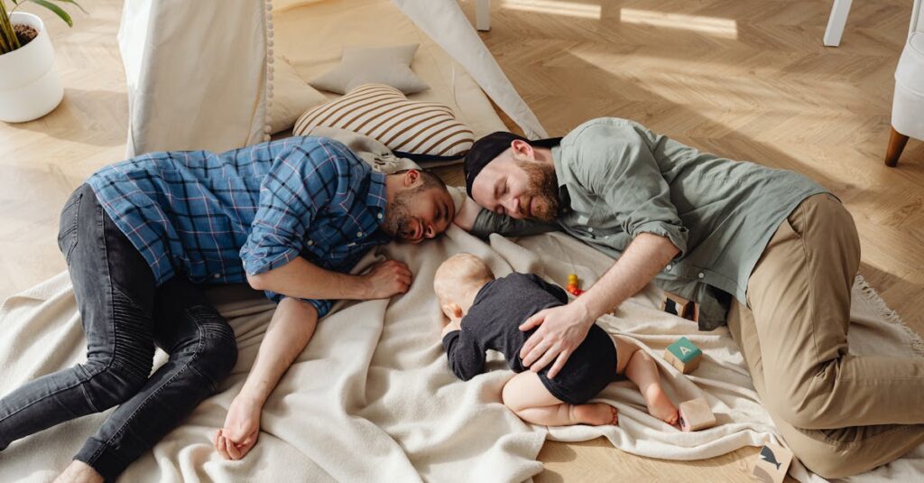 トランポリン使用で床に傷がついた実例と防止の必要性を示すイメージ